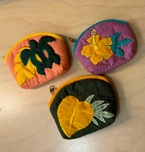 Hawaiian quilt coin pouch | Hibiscus