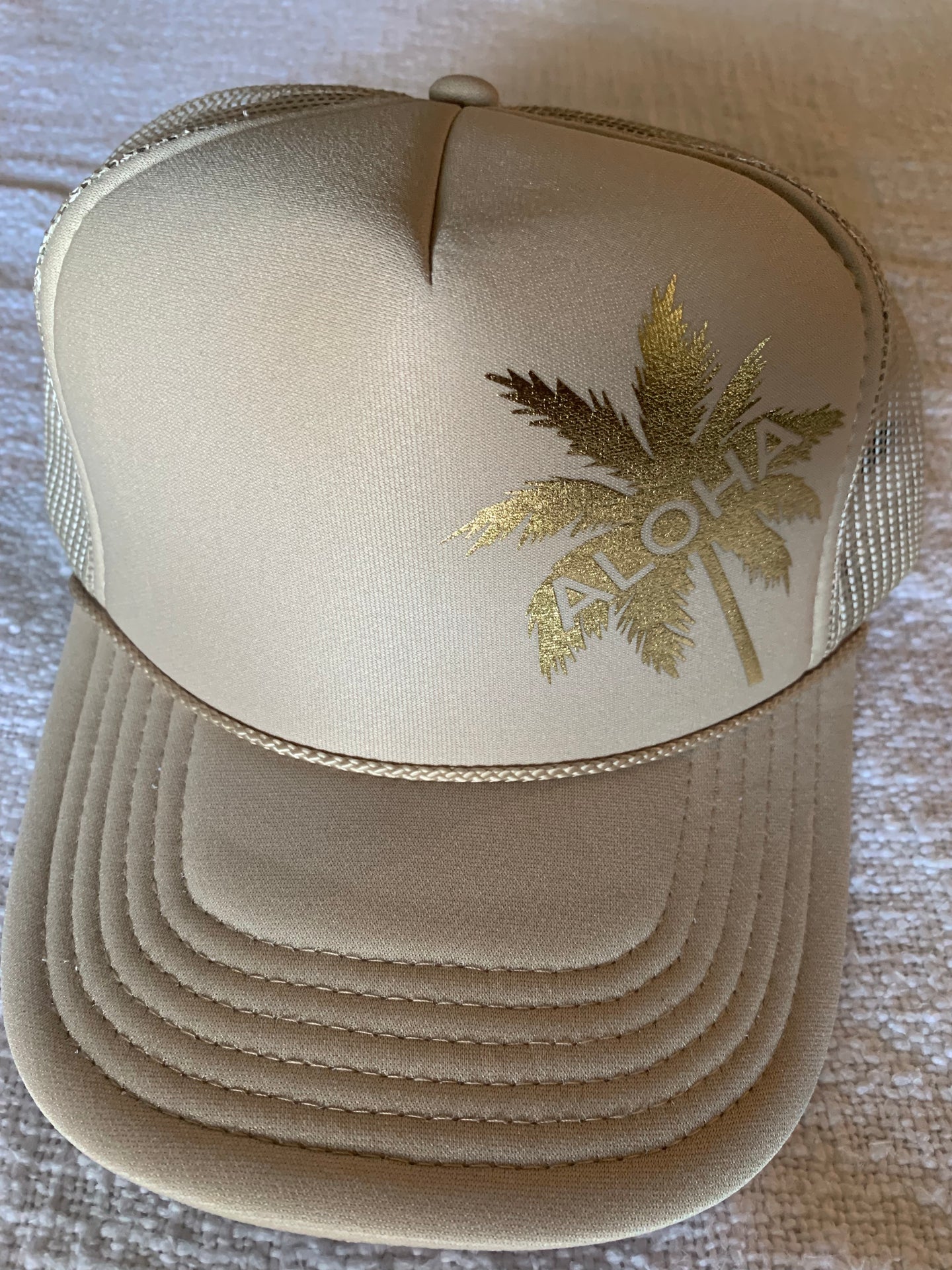 Tropical Goddess Aloha Palm Trucker Hat | Tan
